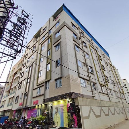 C Suites - Clanton Bangalore Exterior photo